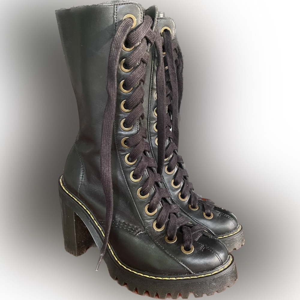 **SOLD                  DocMartens “Carey” Black Leather RARE Women’s US8 (UK6)
